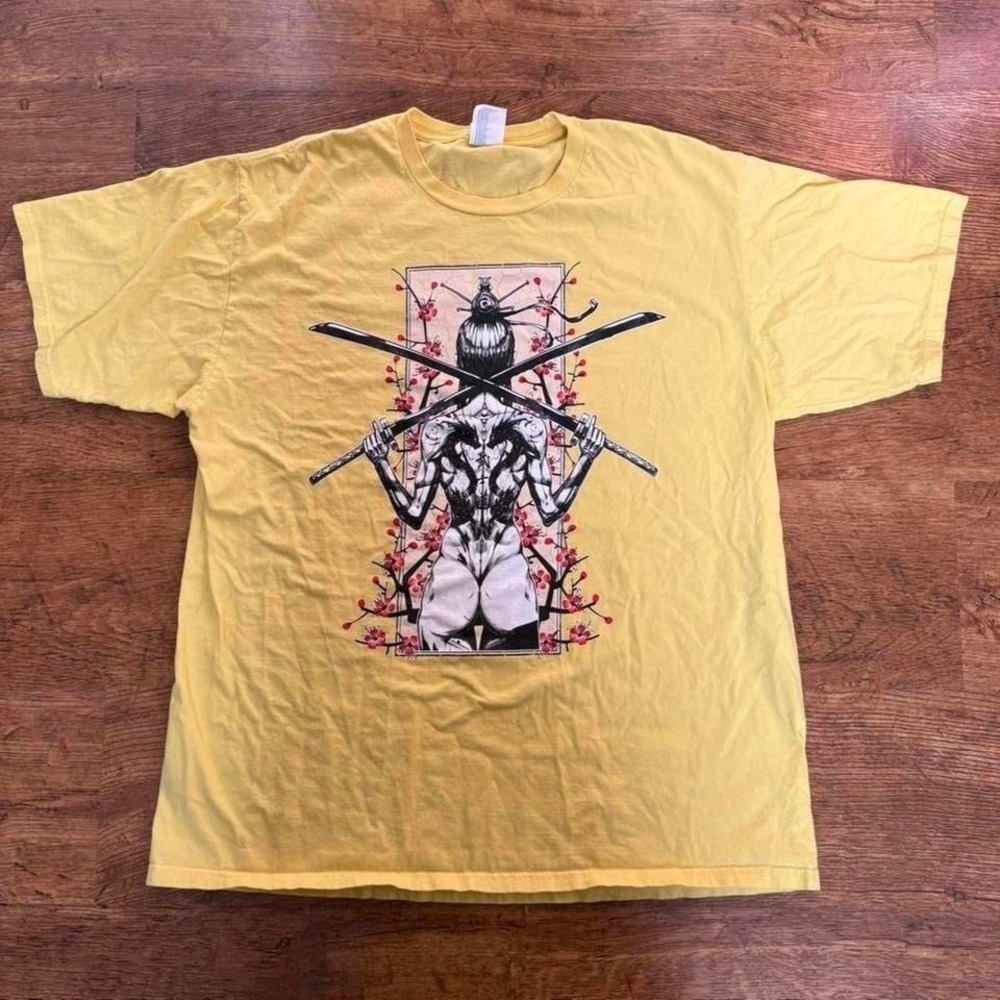 Yellow Samurai‎ graphic t shirt with black and white design
